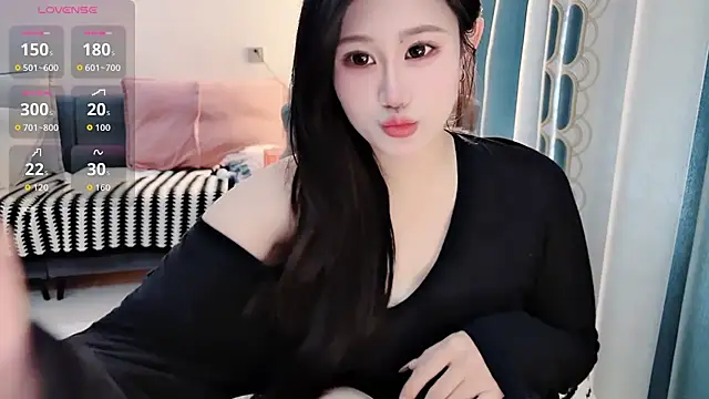 QQ-tutu online show from October 2025 01:46:02 AM