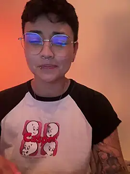 Snapshot of Ashley_Chriss chatting on December 2024 05:22:02 AM Ashley Chriss online show from December 2024 05:22:02 AM