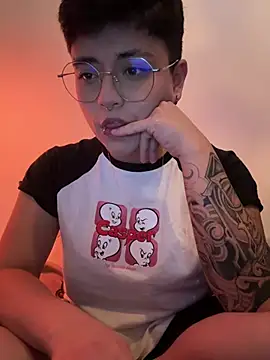 Snapshot of Ashley_Chriss chatting on January 2025 06:23:02 AM Ashley Chriss online show from January 2025 06:23:02 AM