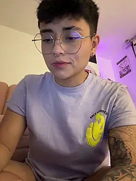 Snapshot of Ashley_Chriss chatting on February 2025 01:21:01 AM Ashley Chriss online show from February 2025 01:21:01 AM