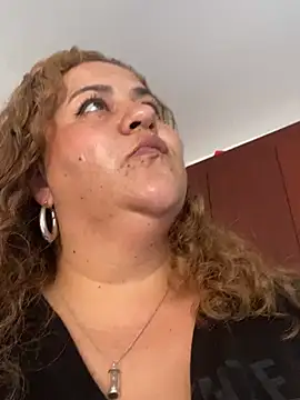 Snapshot of nathylovexx chatting on February 2025 08:42:01 PM nathylovexx online show from February 2025 08:42:01 PM