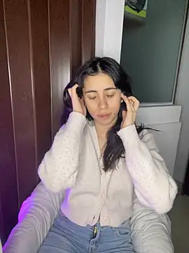 Snapshot of Catyloves chatting on December 2024 07:09:01 AM Catyloves online show from December 2024 07:09:01 AM