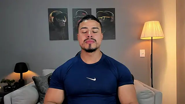 Snapshot of ApoloMakris chatting on November 2025 07:35:02 PM ApoloMakris online show from November 2025 07:35:02 PM