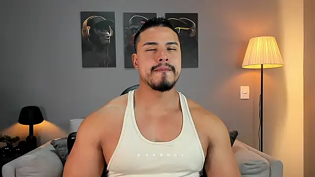 Snapshot of ApoloMakris chatting on December 2025 08:58:02 PM ApoloMakris online show from December 2025 08:58:02 PM