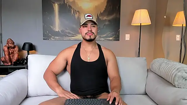 Snapshot of ApoloMakris chatting on January 2026 07:04:01 PM ApoloMakris online show from January 2026 07:04:01 PM