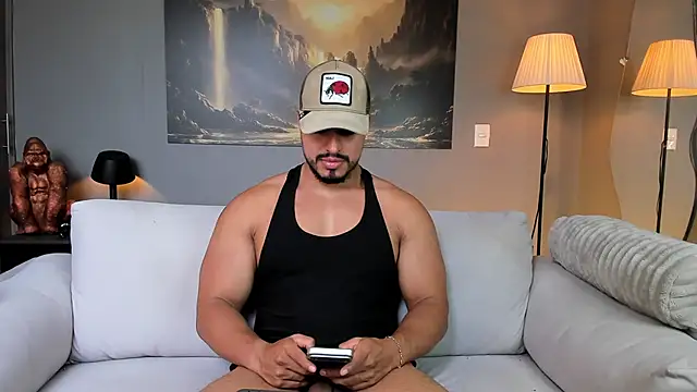 Snapshot of ApoloMakris chatting on January 2026 07:30:01 PM ApoloMakris online show from January 2026 07:30:01 PM