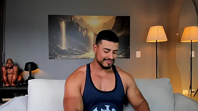 Snapshot of ApoloMakris chatting on February 2026 07:39:02 PM ApoloMakris online show from February 2026 07:39:02 PM