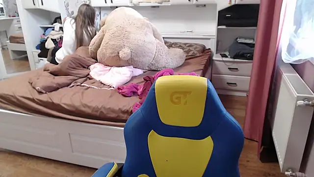 Snapshot of 69SexySecret69 chatting on February 2025 05:53:01 AM 69SexySecret69 online show from February 2025 05:53:01 AM