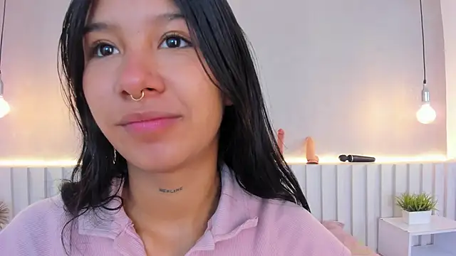 Snapshot of Aida_moreno chatting on February 2025 11:34:02 AM Aida moreno online show from February 2025 11:34:02 AM