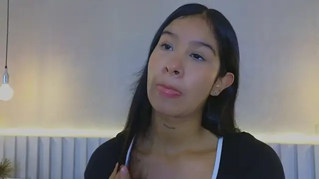 Snapshot of Aida_moreno chatting on October 2025 11:32:02 AM Aida moreno online show from October 2025 11:32:02 AM
