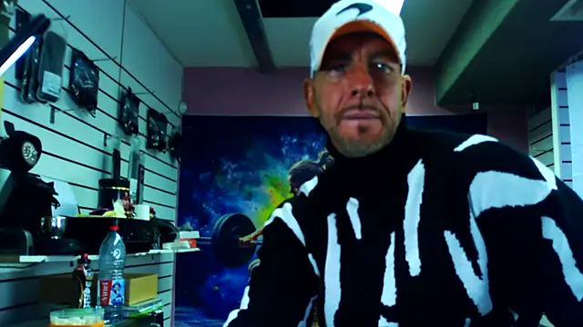 Snapshot of fabxxl chatting on January 2026 09:14:02 AM fabxxl online show from January 2026 09:14:02 AM