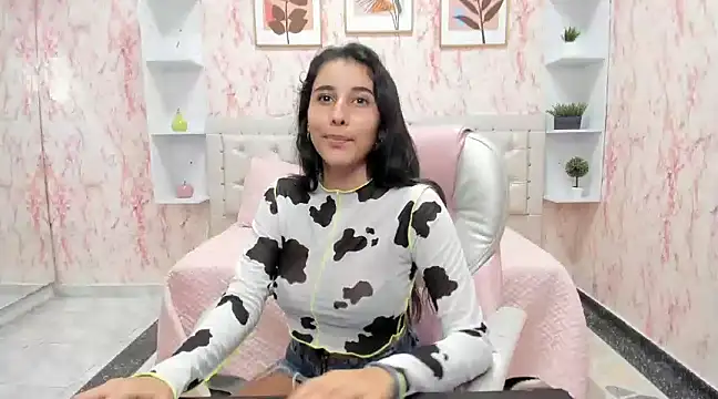 Snapshot of VICTORIA_HOUSTON chatting on December 2024 09:35:01 AM VICTORIA HOUSTON online show from December 2024 09:35:01 AM