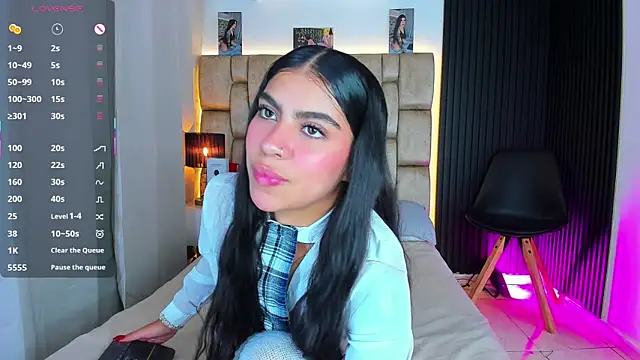 little sophie18 online show from January 2026 07:23:01 PM