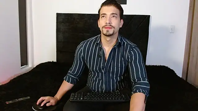 Snapshot of Ian_Daviz chatting on June 2026 02:10:01 PM Ian Daviz online show from June 2026 02:10:01 PM