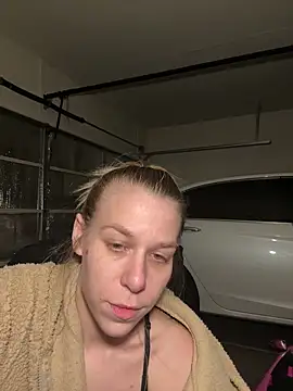 Snapshot of shesexplicit chatting on December 2025 06:19:02 AM shesexplicit online show from December 2025 06:19:02 AM