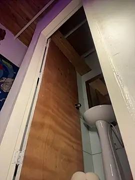 Snapshot of Mauuu18 chatting on February 2026 02:48:02 AM Mauuu18 online show from February 2026 02:48:02 AM