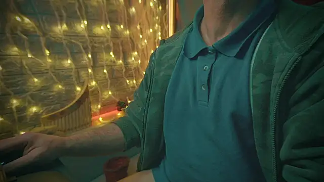 Snapshot of alex-volo chatting on December 2024 01:36:02 AM alex-volo online show from December 2024 01:36:02 AM