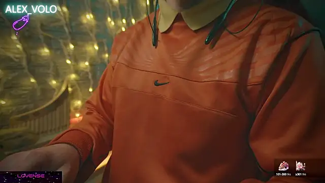 Snapshot of alex-volo chatting on January 2025 04:52:02 AM alex-volo online show from January 2025 04:52:02 AM