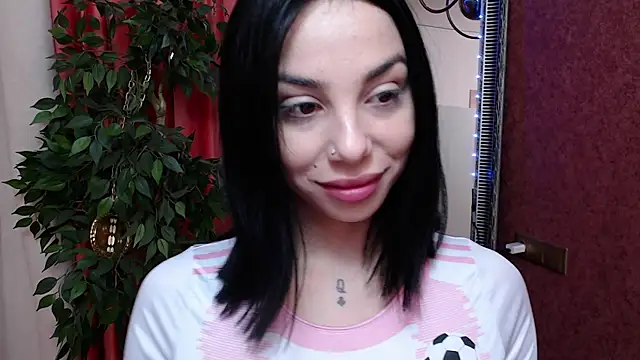 Snapshot of MissJuliax chatting on November 2025 06:49:01 AM MissJuliax online show from November 2025 06:49:01 AM