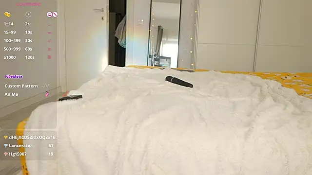 Snapshot of FazeyJ_ chatting on December 2024 10:13:01 AM FazeyJ online show from December 2024 10:13:01 AM