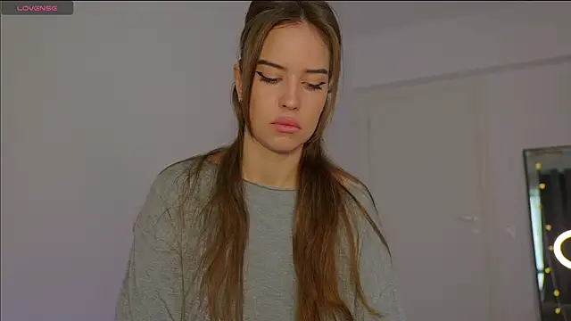 Snapshot of FazeyJ_ chatting on March 2025 07:04:02 AM FazeyJ online show from March 2025 07:04:02 AM