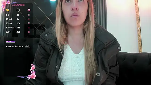 EvaaLovia1 online show from November 2025 02:18:01 PM