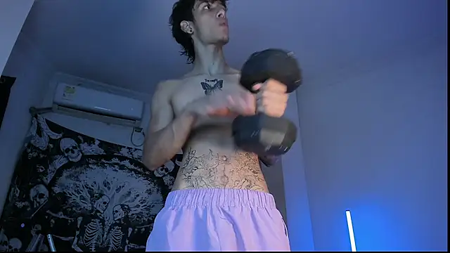 Snakebutterfly online show from November 2025 04:48:02 AM