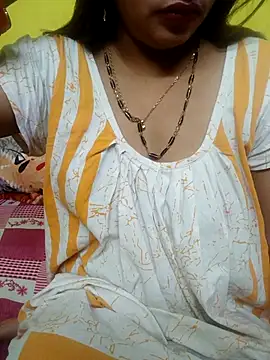 Snapshot of Sexyranibhabhi chatting on May 2026 03:33:01 AM Sexyranibhabhi online show from May 2026 03:33:01 AM
