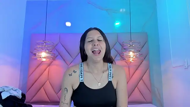 AngelaaCute  online show from June 2026 11:59:01 AM