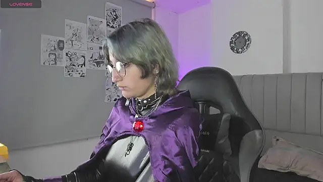 Snapshot of SukiFuyu_ chatting on February 2025 12:45:02 PM SukiFuyu online show from February 2025 12:45:02 PM