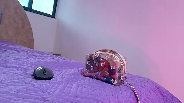 Snapshot of anisha_x chatting on November 2025 07:13:02 PM anisha x online show from November 2025 07:13:02 PM