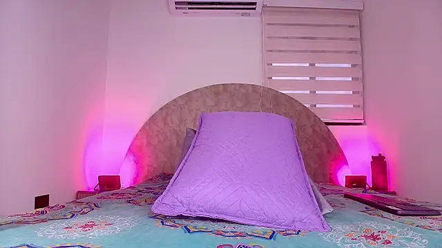 Snapshot of anisha_x chatting on November 2025 07:13:02 PM anisha x online show from November 2025 07:13:02 PM