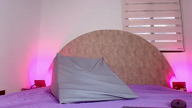 Snapshot of anisha_x chatting on November 2025 07:24:02 PM anisha x online show from November 2025 07:24:02 PM