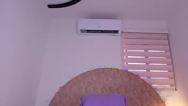 Snapshot of anisha_x chatting on December 2025 07:20:02 PM anisha x online show from December 2025 07:20:02 PM