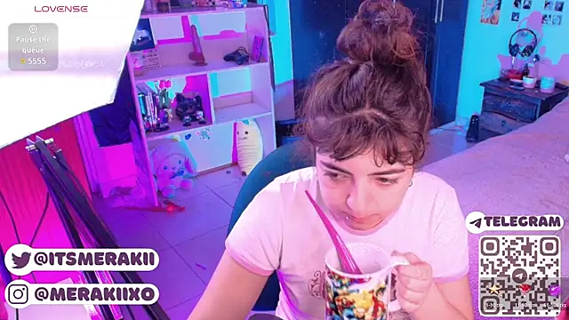 Snapshot of meraki_fraise chatting on May 2026 07:44:02 PM meraki fraise online show from May 2026 07:44:02 PM