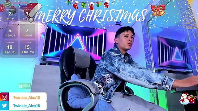 Snapshot of Twinkie-Alex18 chatting on December 2024 09:08:01 PM Twinkie-Alex18 online show from December 2024 09:08:01 PM