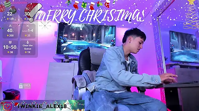 Snapshot of Twinkie-Alex18 chatting on December 2024 09:22:01 PM Twinkie-Alex18 online show from December 2024 09:22:01 PM