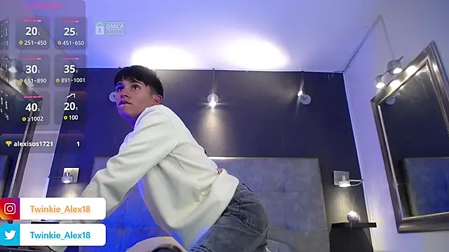 Snapshot of Twinkie-Alex18 chatting on February 2025 09:11:02 PM Twinkie-Alex18 online show from February 2025 09:11:02 PM