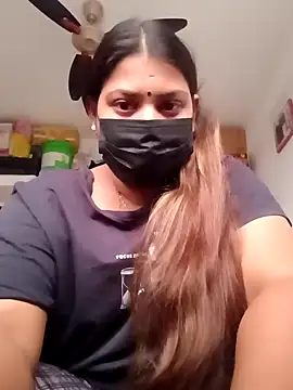 Hotmilfxox online show from December 2024 02:24:01 AM