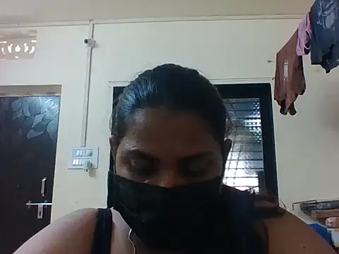 Snapshot of Hotmilfxox chatting on May 2026 08:22:02 AM Hotmilfxox online show from May 2026 08:22:02 AM