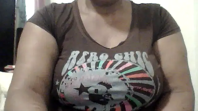 Snapshot of Glenorecornomaza chatting on November 2025 10:36:01 AM Glenorecornomaza online show from November 2025 10:36:01 AM