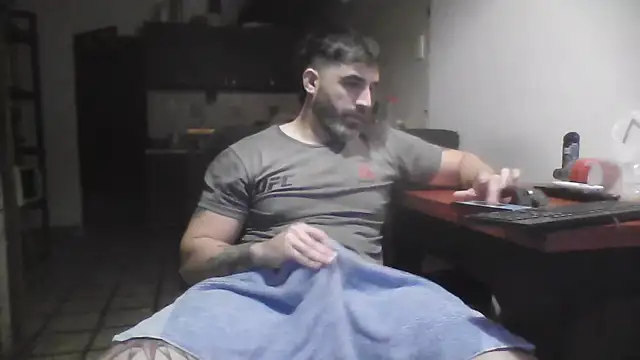 Snapshot of ozzypsico13 chatting on October 2025 02:14:02 AM ozzypsico13 online show from October 2025 02:14:02 AM