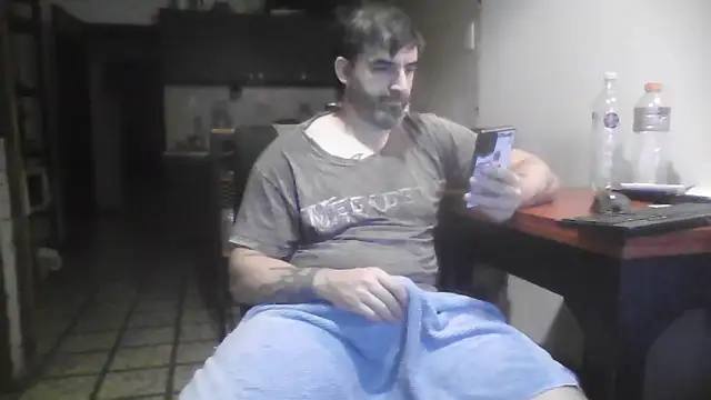 Snapshot of ozzypsico13 chatting on November 2025 03:06:01 AM ozzypsico13 online show from November 2025 03:06:01 AM