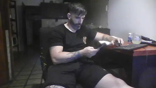 Snapshot of ozzypsico13 chatting on November 2025 10:24:01 PM ozzypsico13 online show from November 2025 10:24:01 PM