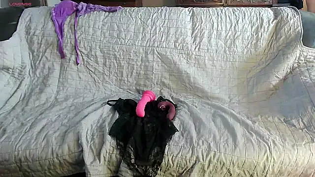LauraMonolo online show from May 2026 05:58:01 AM