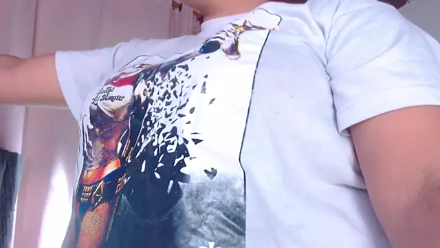 Amara Red online show from April 2026 11:21:02 AM