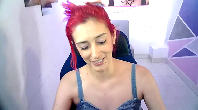 Ruby Your Milf online show from December 2024 08:32:01 PM