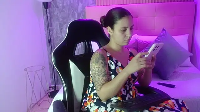 Snapshot of melody__bleir chatting on September 2025 08:56:01 PM melody bleir online show from September 2025 08:56:01 PM