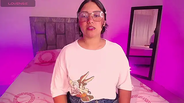 DIANEE 01 online show from November 2025 09:17:02 PM