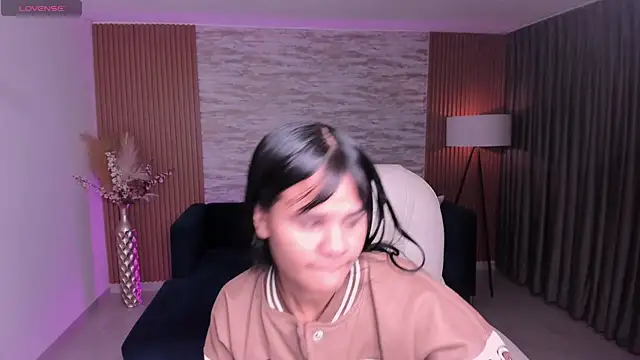 anniie smith online show from February 2026 03:14:02 AM